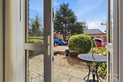 1 bedroom flat for sale, Edwards Court, Turners Hill, Hertfordshire, EN8 8SA
