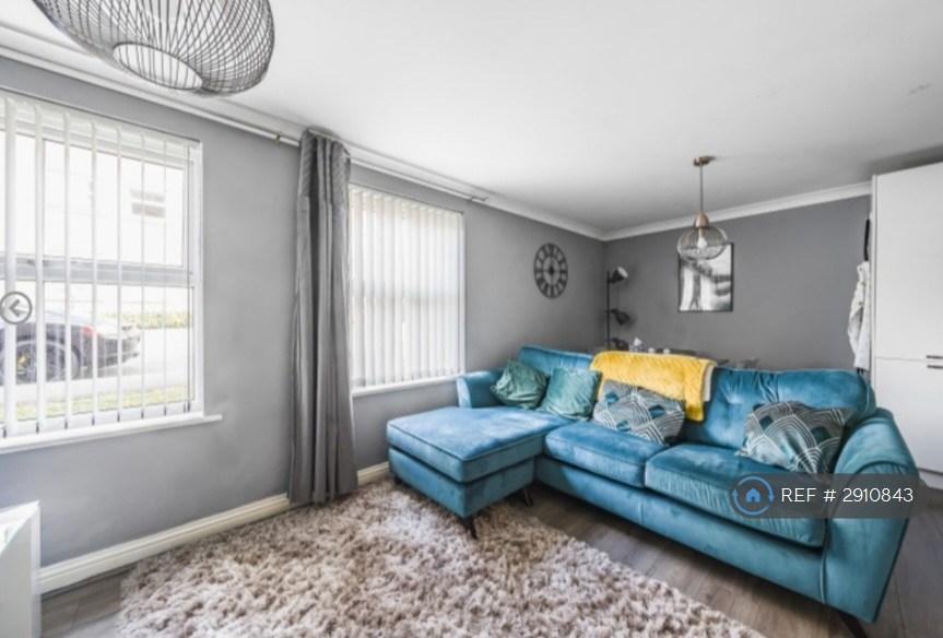 2 bedroom flat to rent