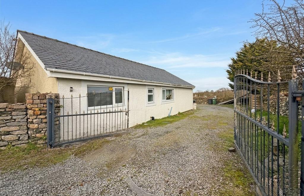 2 bedroom bungalow for sale