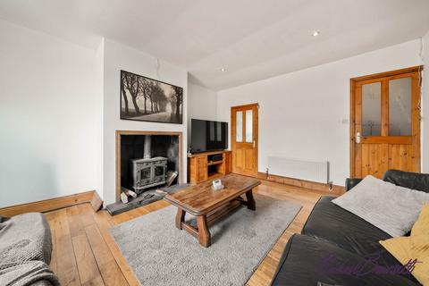 2 bedroom terraced house for sale, Queen Street, Bradford BD6