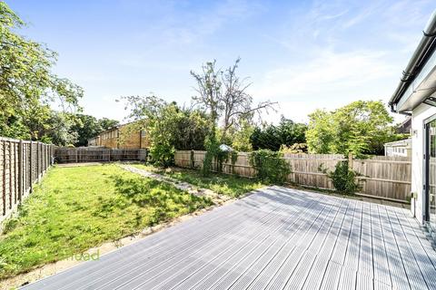 4 bedroom semi-detached house for sale, The Glade, Shirley, CR0