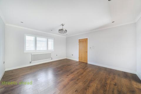 4 bedroom semi-detached house for sale, The Glade, Shirley, CR0