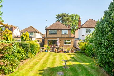 4 bedroom detached house for sale, Park View, Pinner, Middlesex