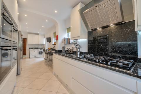 4 bedroom detached house for sale, Park View, Pinner, Middlesex