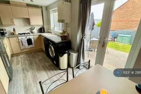 2 bedroom terraced house to rent - View 2