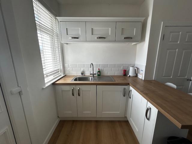 Apartment in Glasgow, Riddrie Knowes, Carntyne - More