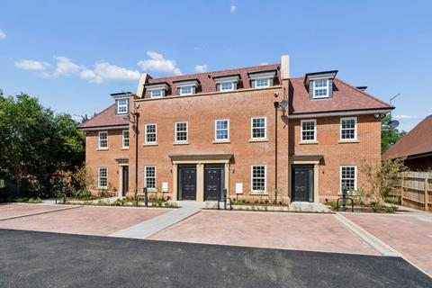 4 bedroom townhouse for sale, Amersham Road, Beaconsfield HP9