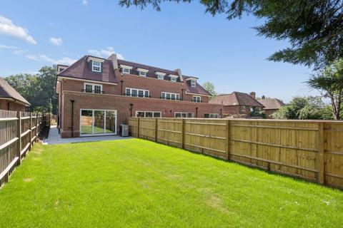 4 bedroom townhouse for sale, Amersham Road, Beaconsfield HP9