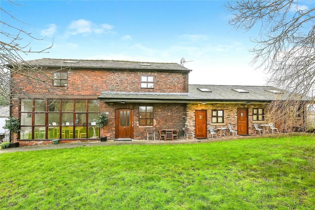 House in Liverpool, Hale