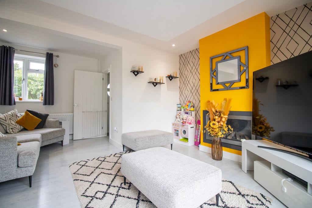 House in Leicester, Thurnby Lodge - View 2