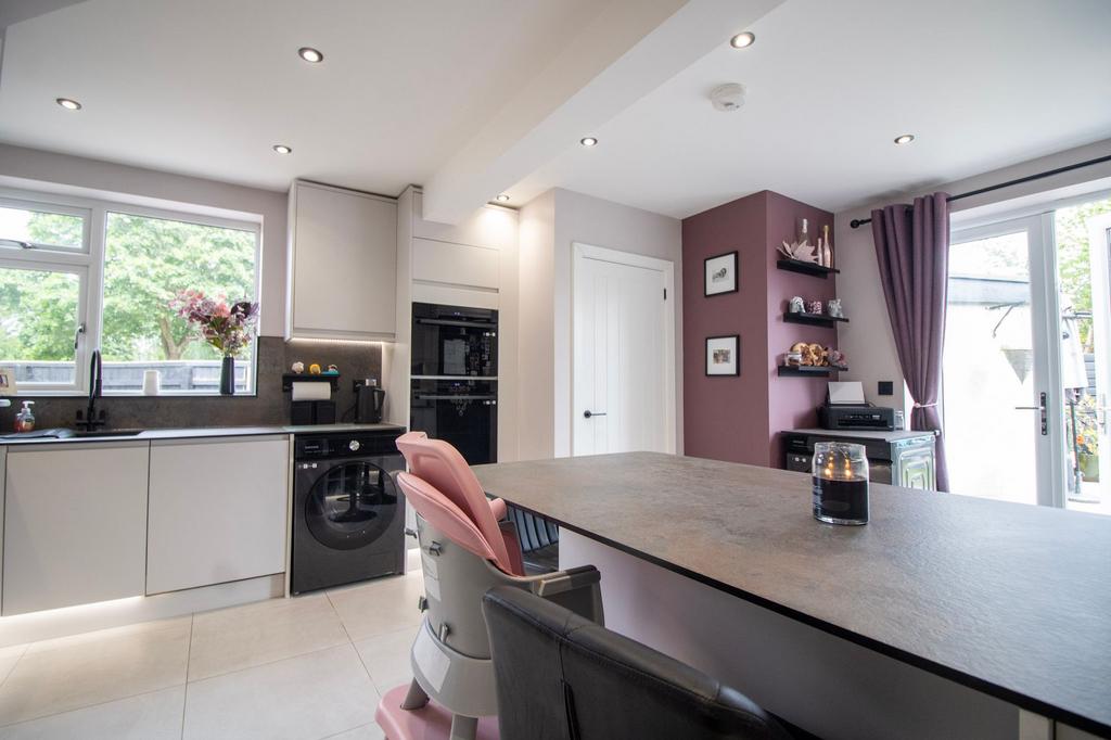 House in Leicester, Thurnby Lodge - View 5