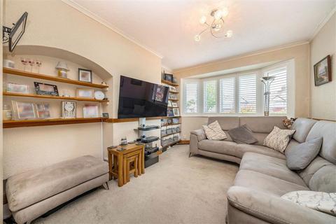 3 bedroom semi-detached house for sale, Jevington Way, London SE12