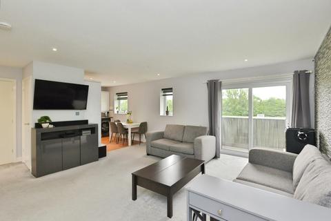 2 bedroom flat for sale, Calvie Croft, Hodge Lea, Buckinghamshire, MK12