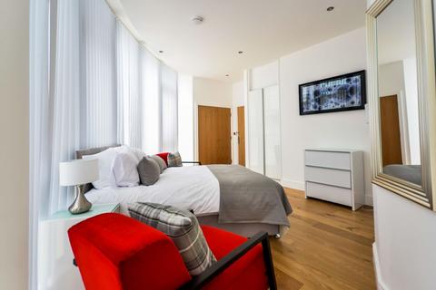 Studio to rent, Seager Place, Deptford, London, SE8