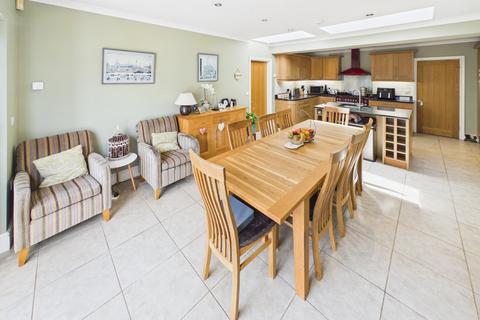 3 bedroom bungalow for sale, Walton Road, North Somerset BS21