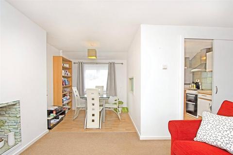 1 bedroom maisonette for sale, Waterside Close, Bewbush, Crawley, West Sussex, RH11