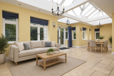 4 bedroom detached house to rent, Nursery Close, Woking GU21