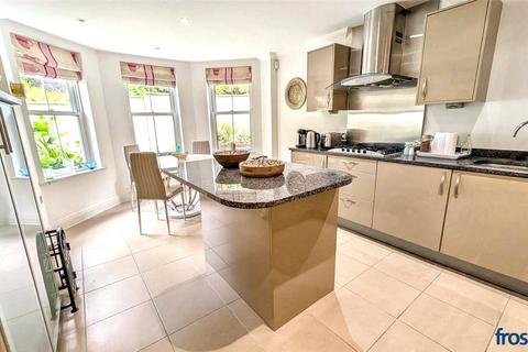 2 bedroom apartment for sale, St Osmunds Road, Parkstone, Poole, Dorset, BH14