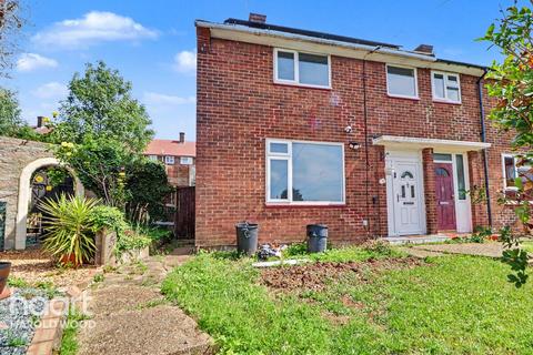 Dudley Gardens, Harold Hill
