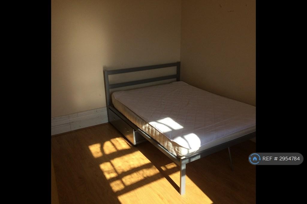 Apartment in Liverpool - View 6