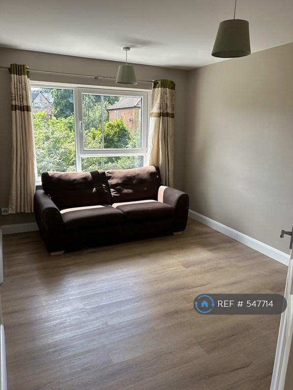 Apartment in Sheffield, Nether Edge - View 3