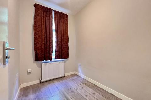 2 bedroom maisonette for sale, Dames Road, London, E7 0EA