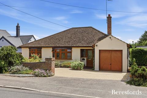 3 bedroom detached house for sale, High Fields, Dunmow, CM6