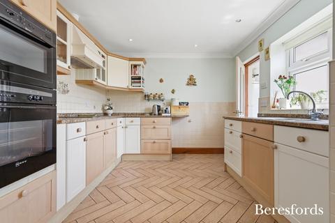 3 bedroom detached house for sale, High Fields, Dunmow, CM6