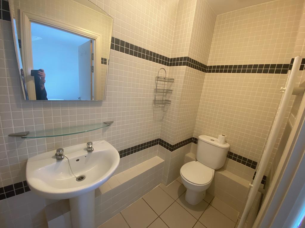 Apartment in Cardiff, Castle - View 3