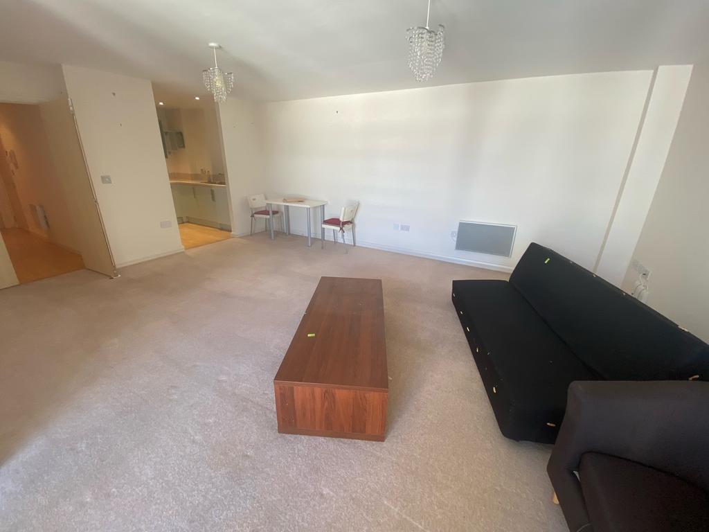 Apartment in Cardiff, Castle - View 4