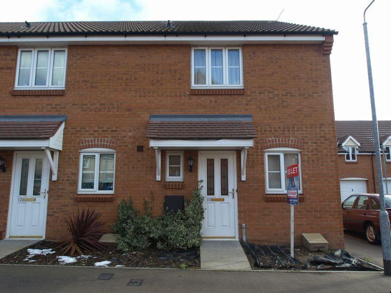 2 bedroom semi-detached house to rent