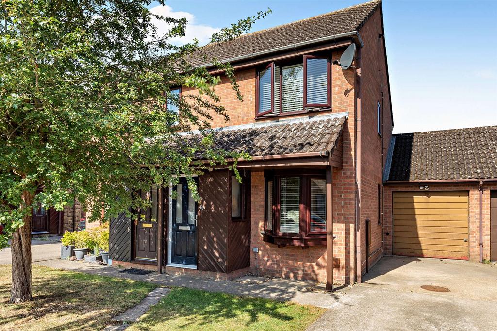 2 bedroom semi-detached house to rent
