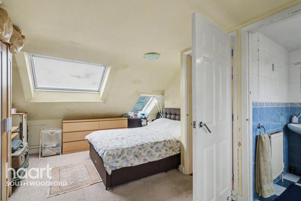 En suite bedroom, en suite