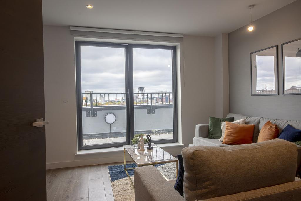 at Merchants Wharf, Manchester 6.5% Rental Yields | Strong Income Investment, Merchants Wharf, Manchester – 6.5% Rental Yields M5 - View 2