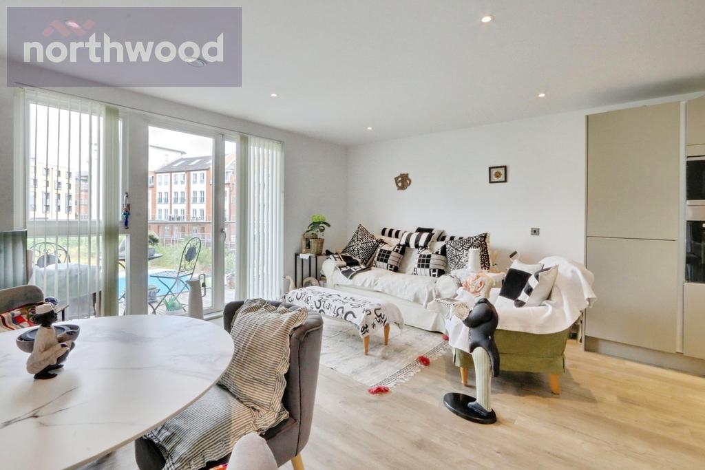 Apartment in York, Layerthorpe - View 3