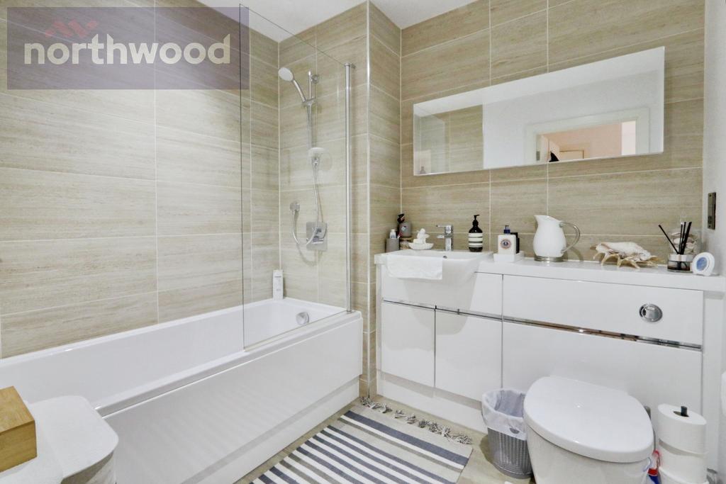 Apartment in York, Layerthorpe - View 6
