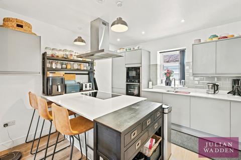2 bedroom maisonette for sale, Barlow Moor Road, Didsbury, Manchester, M20
