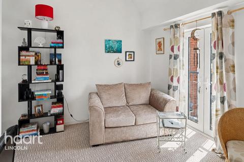 1 bedroom flat for sale, Gage Court, Lincoln