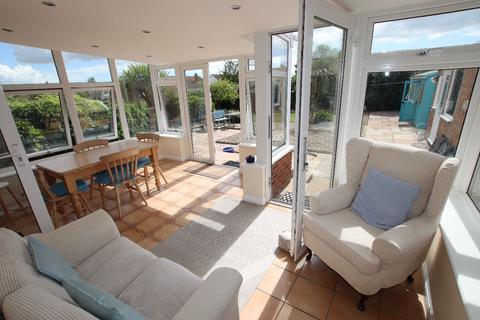 2 bedroom bungalow for sale, Quilters Close, Holland on Sea, CO15