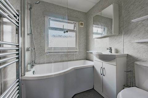 2 bedroom park home for sale, Laburnum Court, Smallfield, Horley