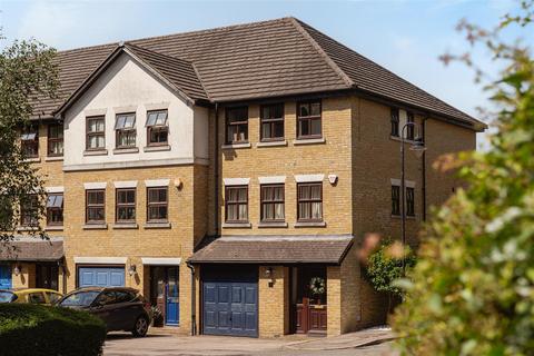 Howard Place, Reigate Hill, Reigate