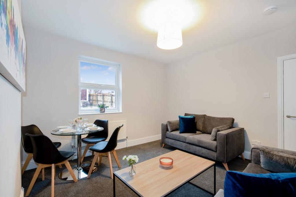 4 bedroom house to rent