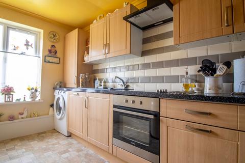 2 bedroom flat for sale, Fern Close, Thurnby, LE7