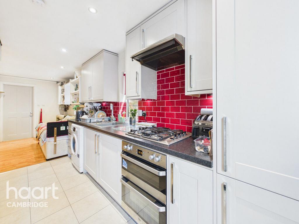 House in Cambridge, Petersfield - View 2
