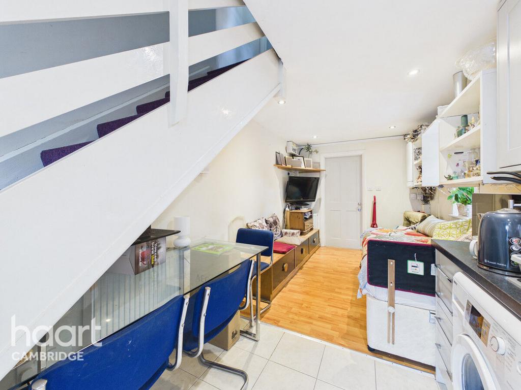 House in Cambridge, Petersfield - View 6