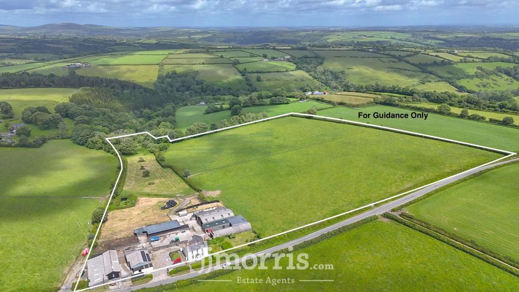 3 bedroom property with land for sale