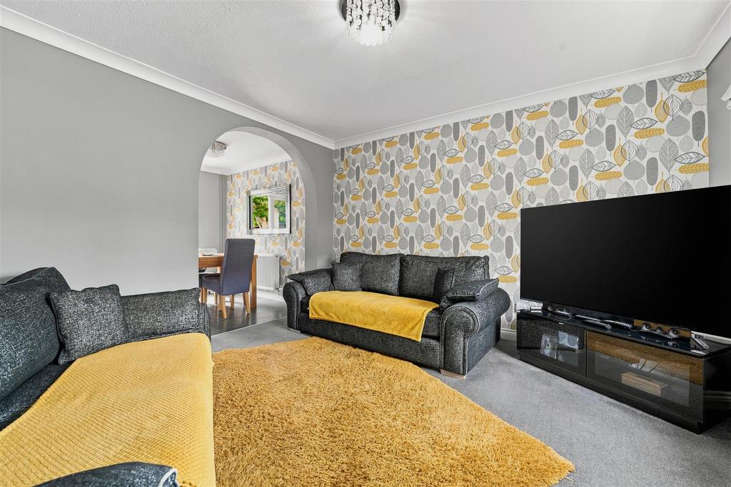 House in Bristol, Bradley Stoke - View 4