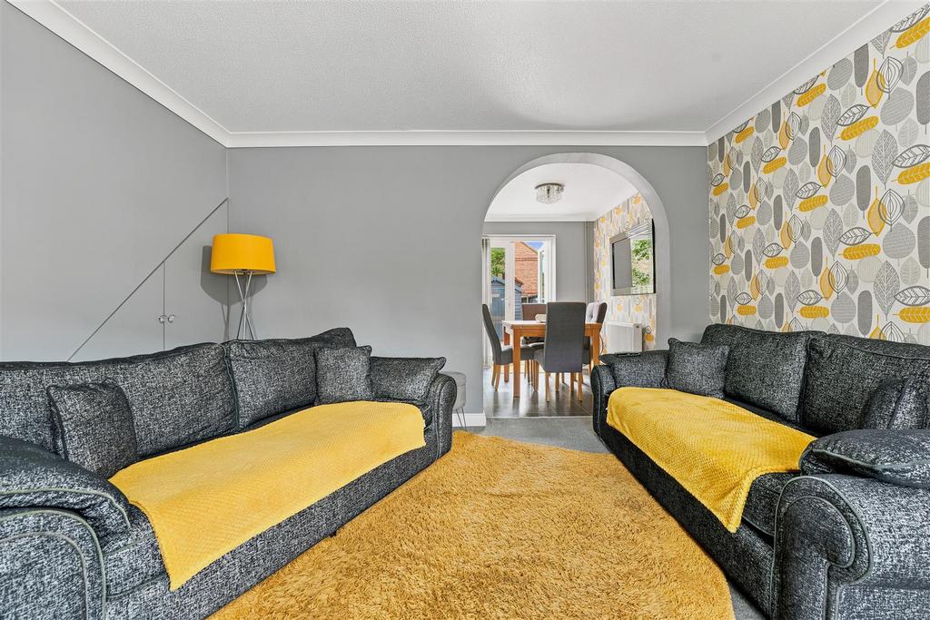 House in Bristol, Bradley Stoke - View 2