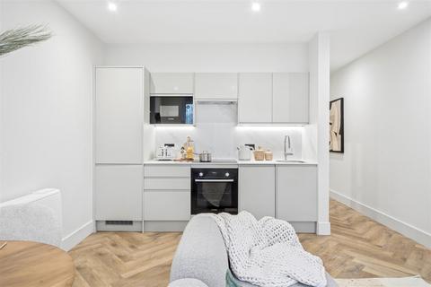 Studio for sale, Plot 2, Pacific House, Marlow