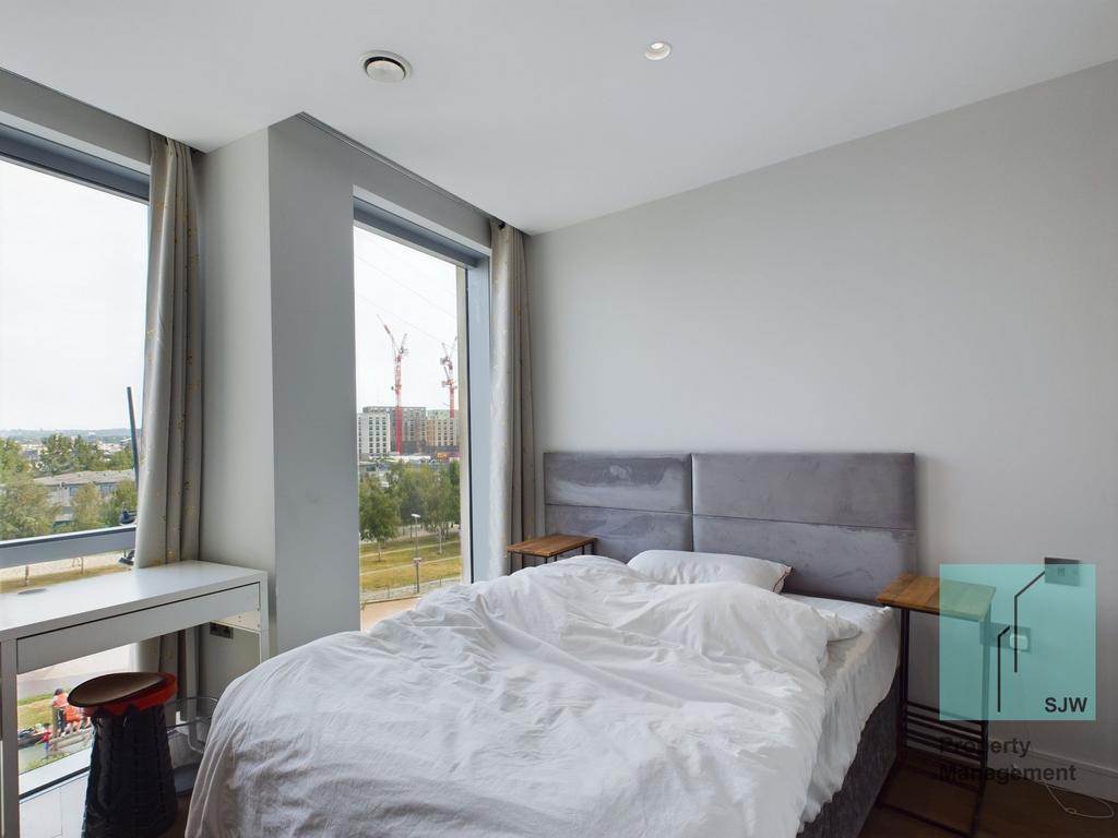 Cutter Lane, London SE10 - More